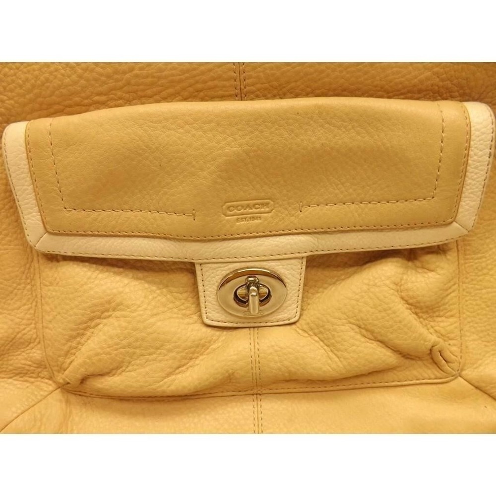 Coach Beige Leather Purse Handbag Pebble Grain Leather - Picture 2 of 7
